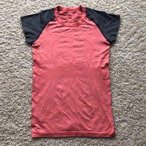 Lululemon swiftly tech T-shirt